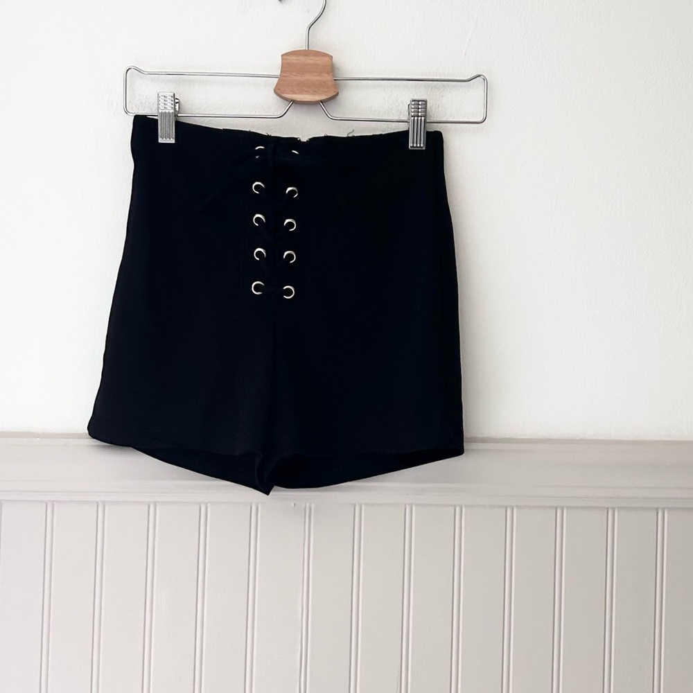 Y2K Charlotte Russe XS Black Lace-Up High Waist Shorts Stretch